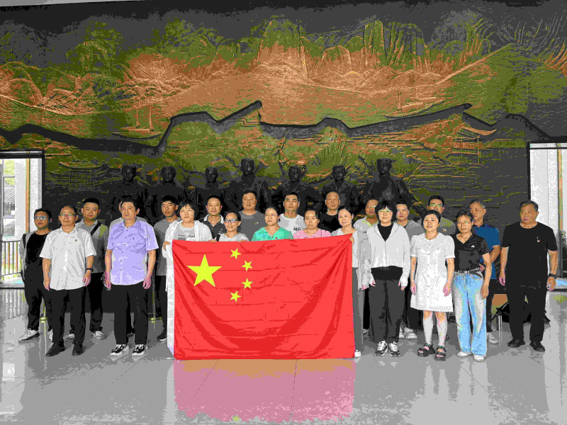 “红色足迹 追忆初心”——尊龙凯时电气联合共建党总支开展主题党建活动